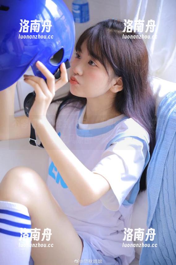 见新摄影 不容错过的在线作品,“见新摄影”校园少女风原图一览无遗