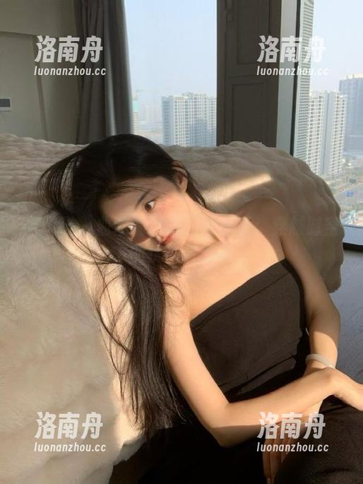 轰趴猫-曲曲 轰趴猫 - 曲曲的和服图集分享:穿越时空的优雅与韵味