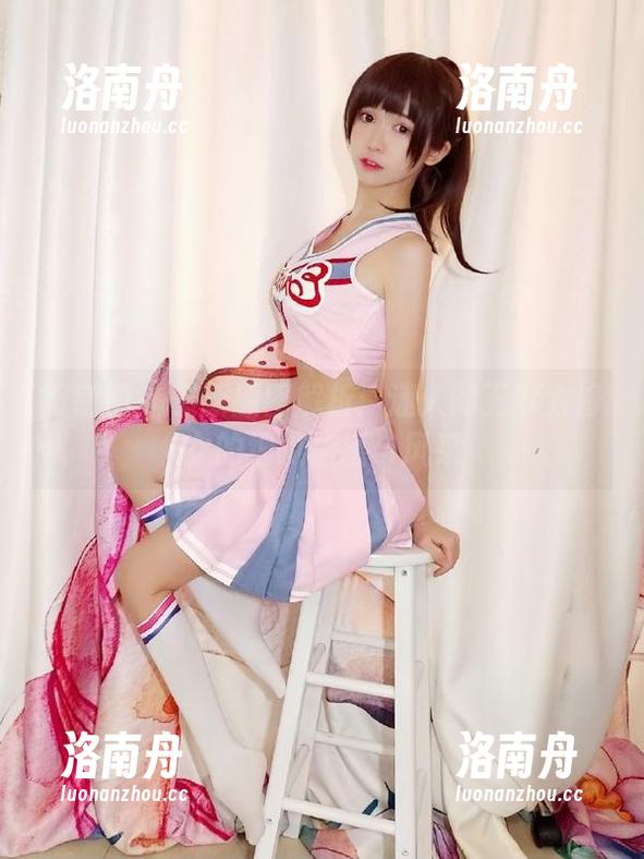 迷人的五姨太 微密圈 - 最新原图解析:迷人的五姨太修女的细腻情感与风采