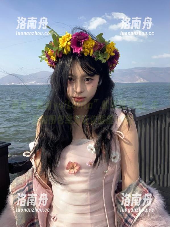 金鱼yui 置身“金鱼yuiLolita”的美图天地,丰富的图包绝对让你眼前一亮!
