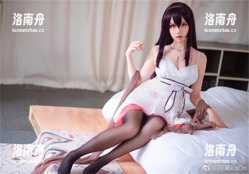 阿薰kaOri 定制你的阿薰kaOri教室写真:捕捉书香与梦想的交响