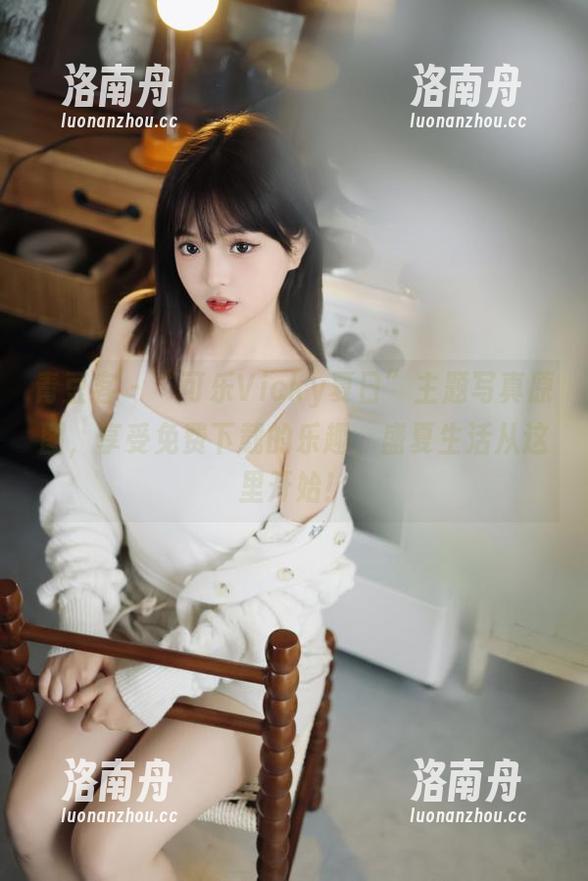 青豆客-可乐Vicky 青豆客 - “可乐Vicky夏日”主题写真原图,享受免费下载的乐趣,盛夏生活从这里开始!