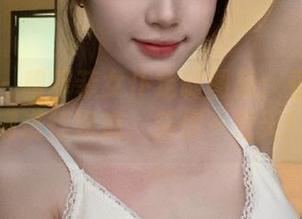 青豆客 – 穆菲菲女仆定制图集：看我把自嘲进行到底，笑你一整天！