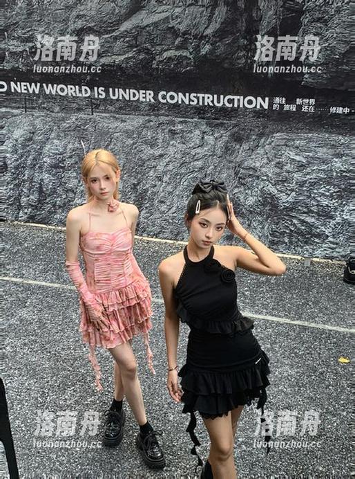 青豆客 - 引领时尚潮流的美图合集：“谭晓彤妹妹”精彩不容错过