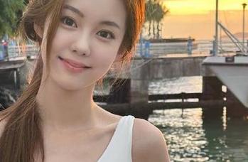 青豆客 – 感受陈嘉嘉Tiffany的美足魅力：不可错过的写真作品合集