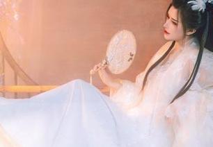 不可错过的高清壁纸！“鹿八岁baby”油亮写真，仿佛让你置身于梦中！