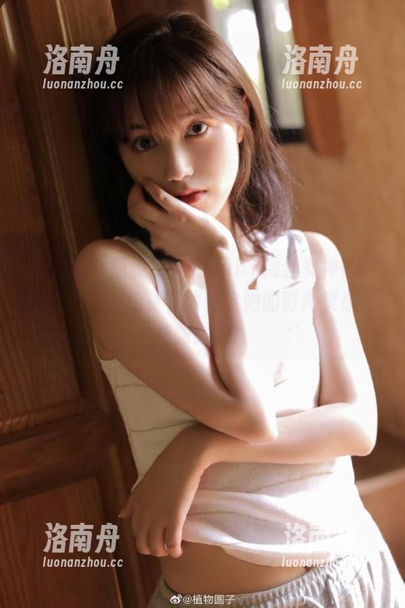 黎允熙baby 微密圈 - 精美黎允熙baby网红女神VIP写真合集,免费下载体验她的时尚灵感与美丽魅力!